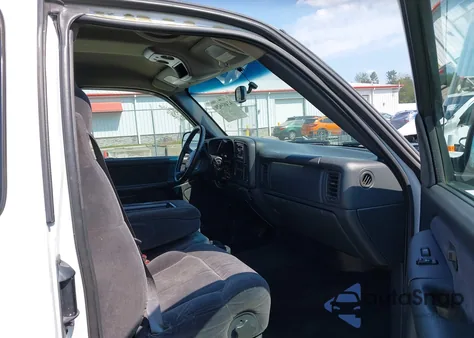 2001 Chevrolet Silverado 1500 Ls from USA, damaged, VIN 2GCEC19T911144376